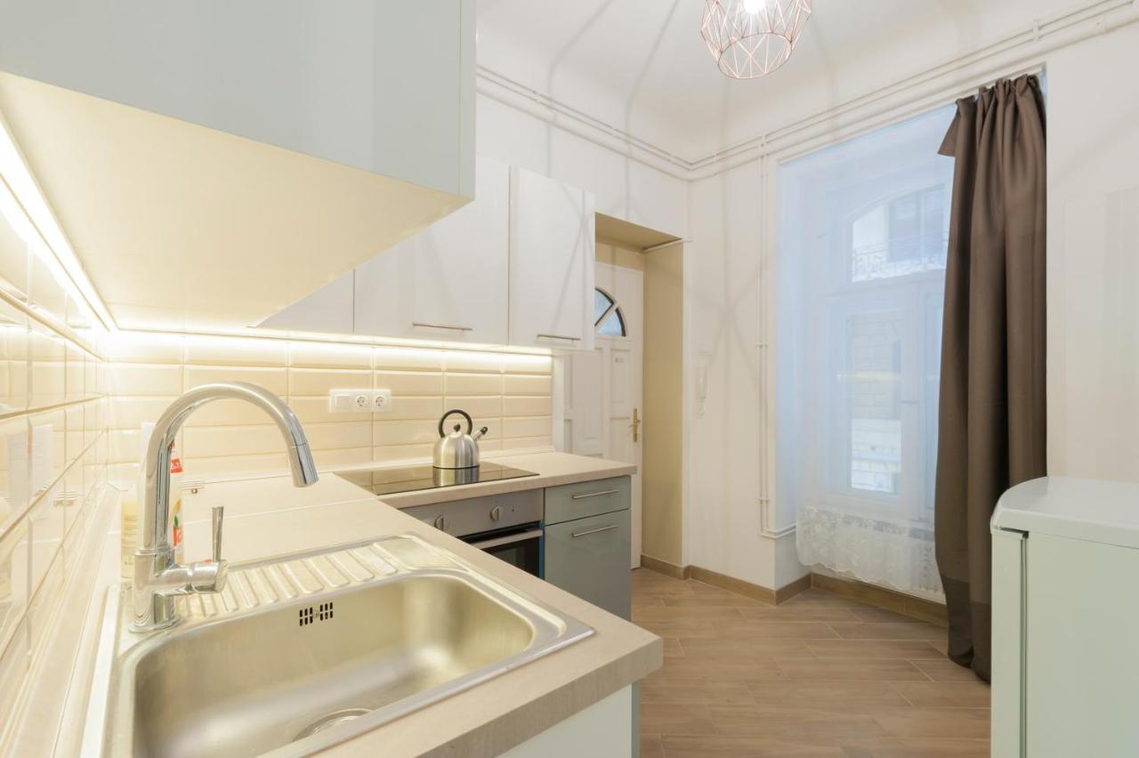 Central Seven Erzsebet Krt Budapest Eksteriør bilde